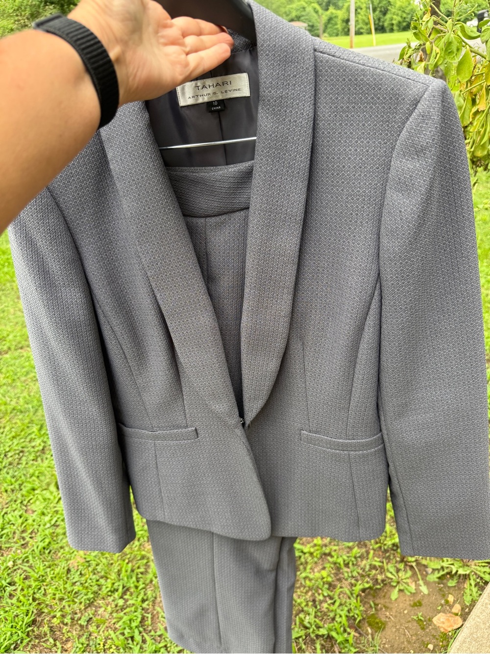 Tahari Gray Women's Tailored Blazer & Pant Suit - Picture 6 of 6
